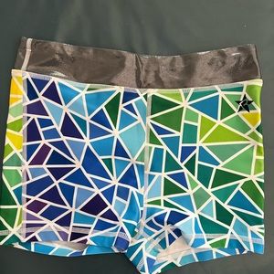 Mosaic magic compression short girls
